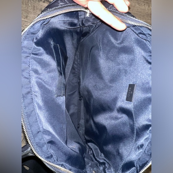 💙Gucci Leather messenger bag 💙 - Picture 8 of 14